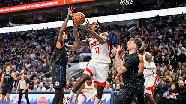 Tari Eason Mavericks